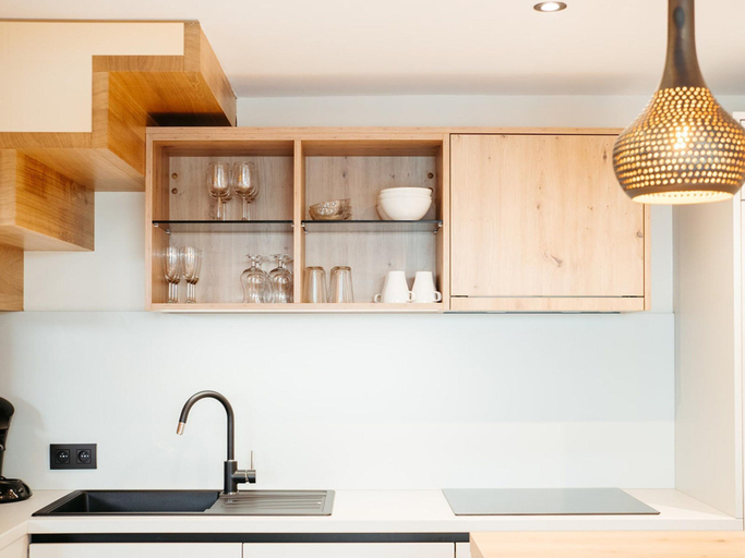 Private kitchen, Relax Suite With Jacuzzi, Liège
