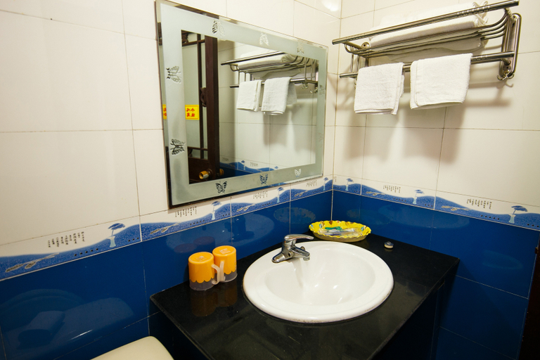 Bathroom, Xingqiba Inn, Suzhou