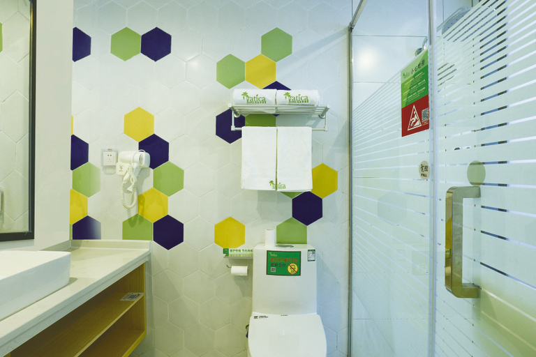 Bathroom, Vatica Hotel From Nan Chang, Nanchang