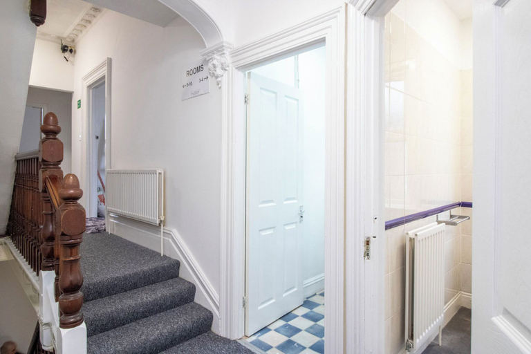 Others 5, Pebbles Guest House room 16, Southampton