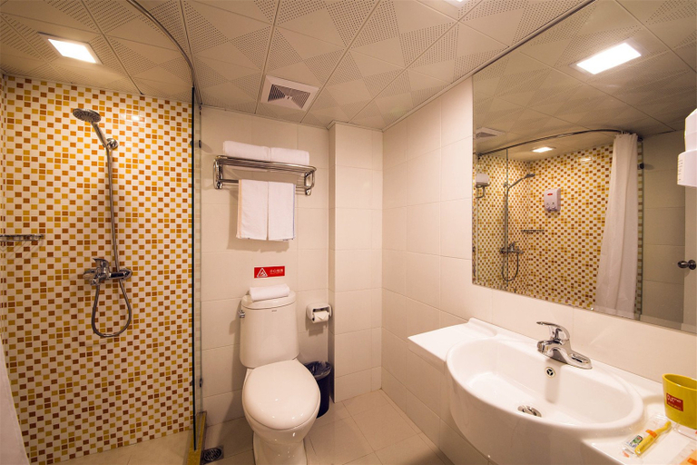 Bathroom 2, Home Inn (Shanghai Railway Station North Square Pushan Road), Shanghai