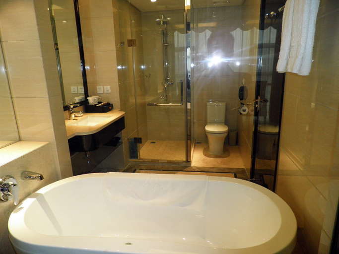 Bathroom, Wansheng International Hotel, Chongqing