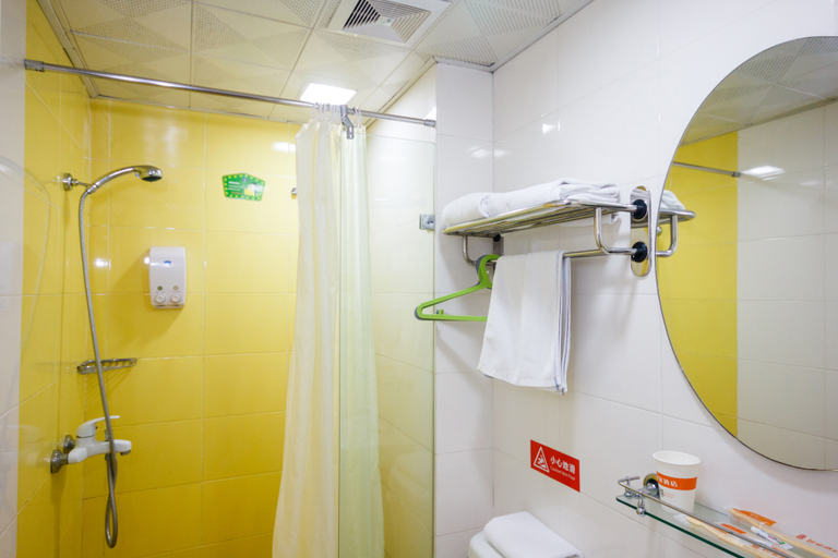 Bathroom 2, 巴上島ホテル 杭州（浜文路浜江大学城）(巴上岛酒店(杭州滨文路滨江大学城店)), Hangzhou