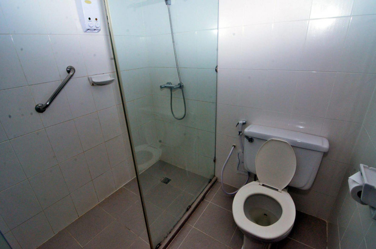 Bathroom, Centara Life Cha-Am Beach Resort Hua Hin, Cha-Am