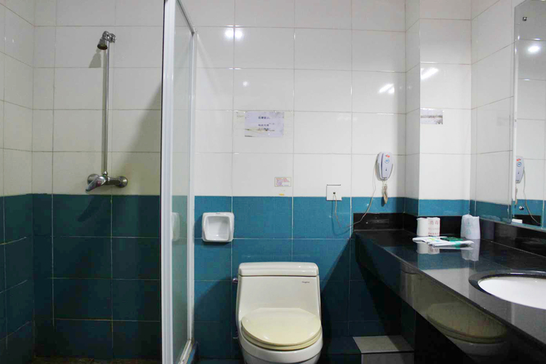 Bathroom 4, Tongjing Hotel, Shaoguan