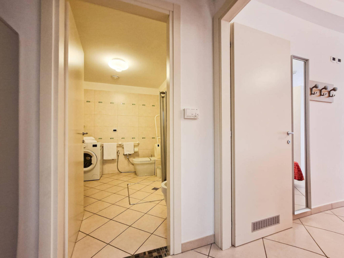 3, Peaceful apartment with a huge terrace - Beahost, Venezia
