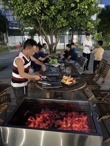 Food & Drinks 4, Xuan Hai Complex, Sông Cầu
