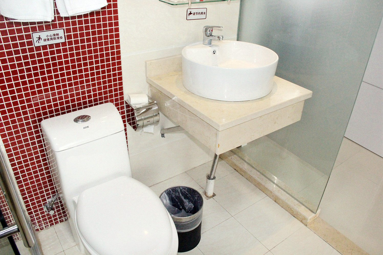 Bathroom, Youyou Business Hotel, Nantong
