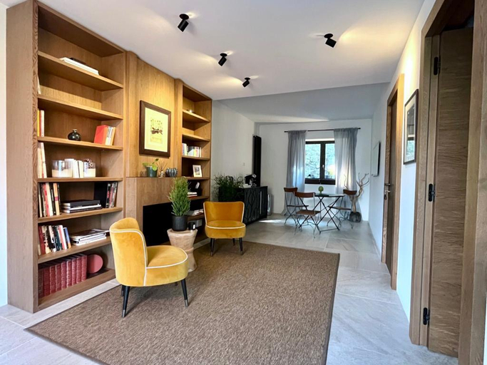 Public Area 3, The Iconic Lodge, Como