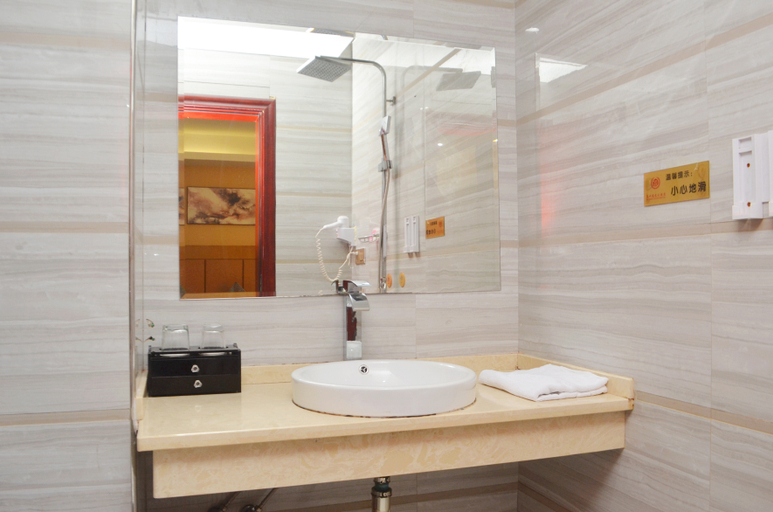Bathroom 2, Yilong Hotel (Huizhou Ganghui), Huizhou