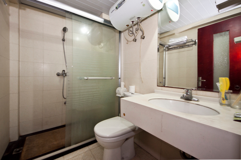 Bathroom 2, Guanya Apartment Hostel, Fuzhou