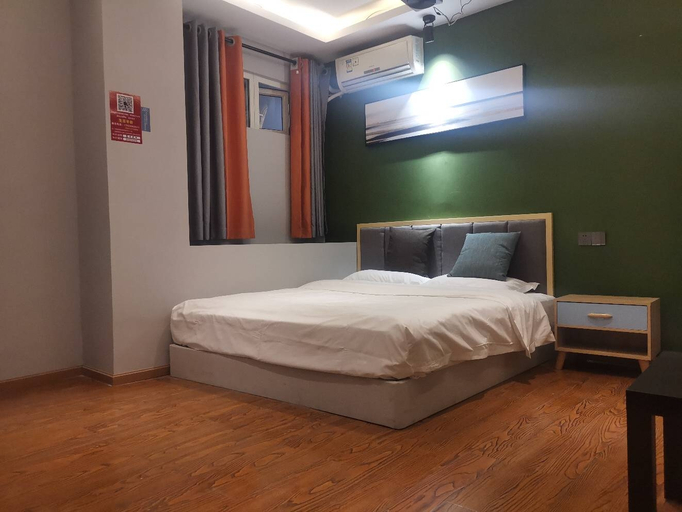 Bedroom 2, LongXiang E-sports cinema Hotel, Chengdu