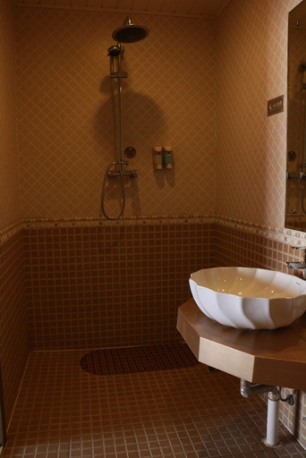 Bathroom 4, Xiangyun Yazhi Fashion Hotel, Harbin