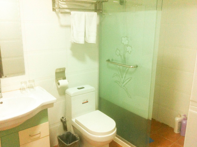 Bathroom 2, blue guest house, Hangzhou