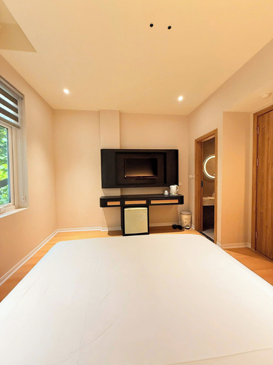 Room 4, D'la Lento Hotel, Ba Đình