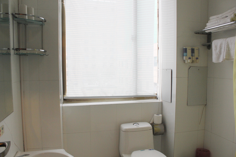 Bathroom 4, Yintan Hotel, Weihai
