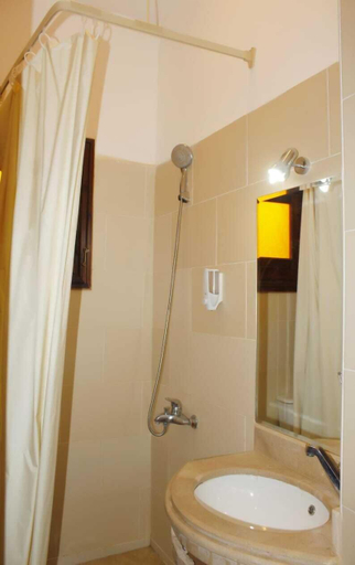 Bathroom 4, Spring House, Safaja