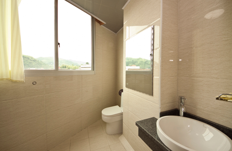 Bathroom 2, Yuanjing Hotel, Ningde