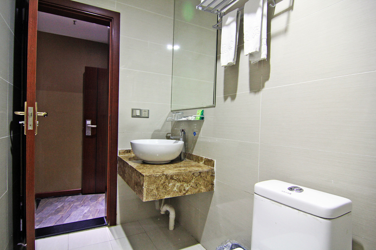 Bathroom 4, Runlai Hotel, Chongqing