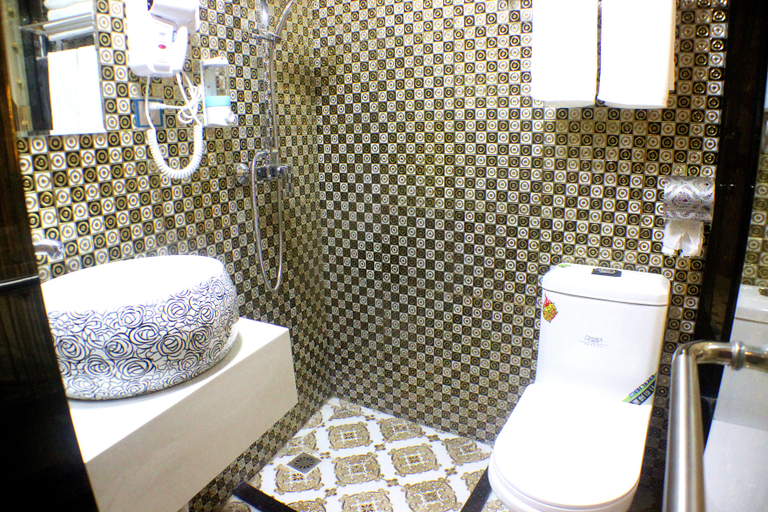 Bathroom, Shanghai Yijun Select Hotel, Shanghai