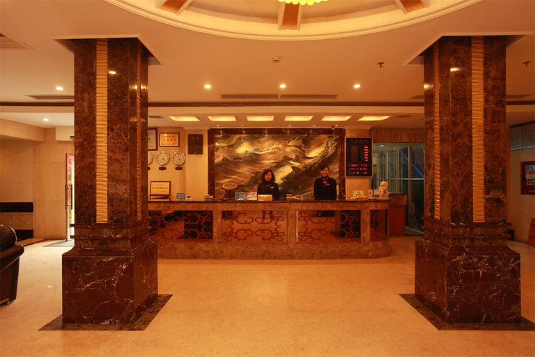 Others 3, Runfeng Hotel, Meishan