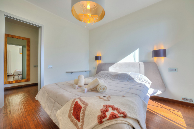 Bedroom 3, Panorama Lake View Apt + Pool & Beach, Verbano-Cusio-Ossola