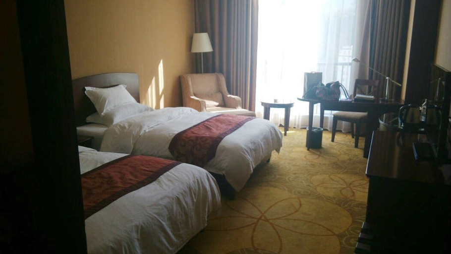 Bedroom 2, Yulongwan Hotel, Dali Bai