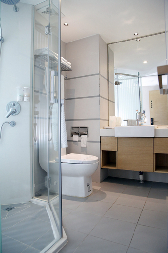Bathroom, 麗恩ホテル(北京工體東四十條地下鉄駅)(Lien Hotel (Beijing Gongti Dongsishitiao Subway Station)), Beijing