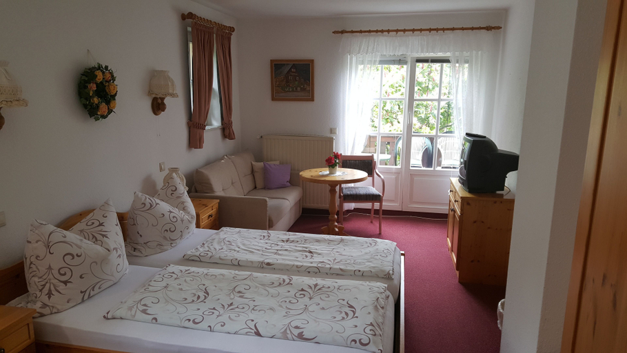 Bedroom 4, Jägerheim Löbsal, Meißen