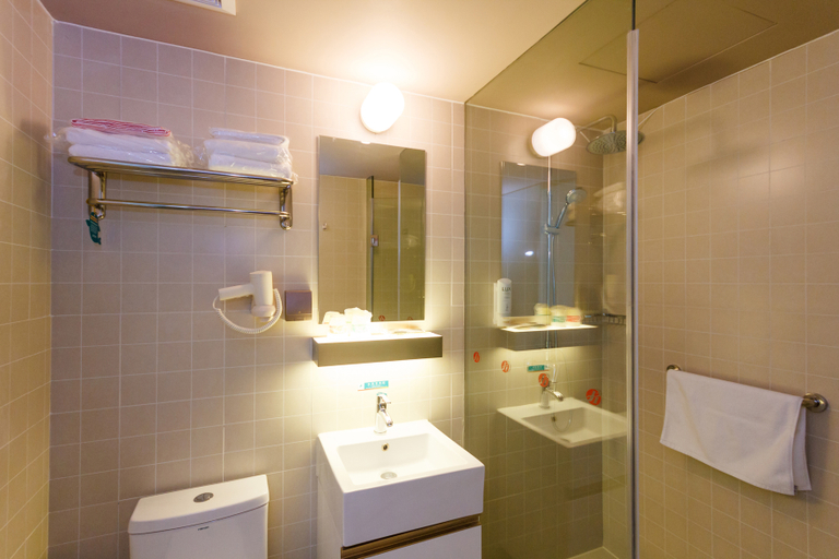 Bathroom 3, Jinjiang Inn Select Hangzhou Binjiang University City Puyan Metro Station, Hangzhou