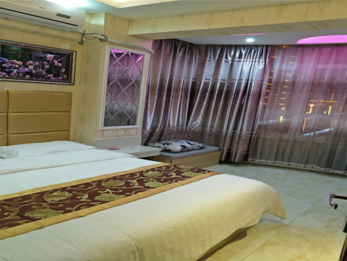 Bedroom, Hulunber Yijia Hotel, Hulunbuir