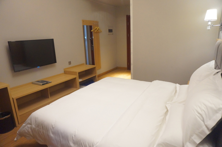 Bedroom 5, We Holiday INN, Zhengzhou