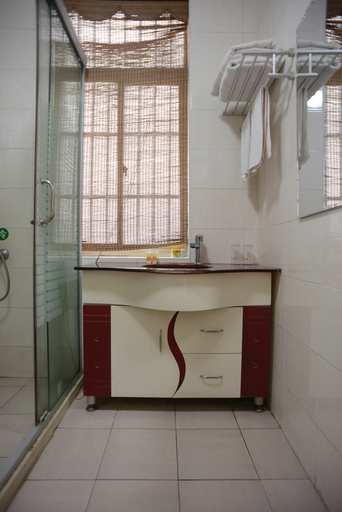 Bathroom 4, Suxin Hotel, Shanghai