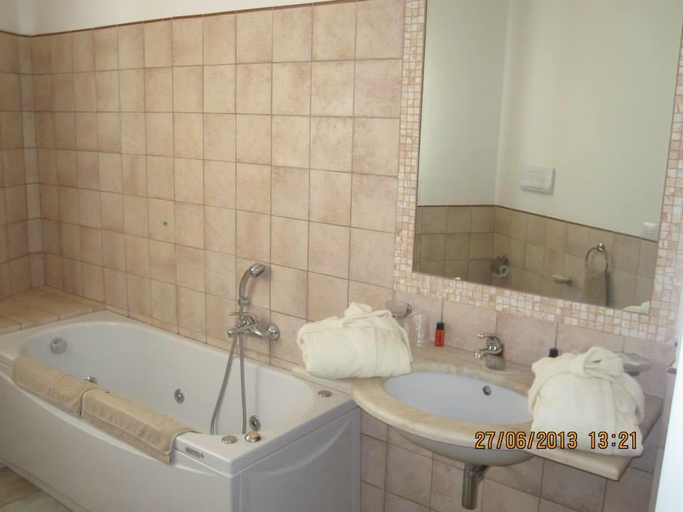 Bathroom 5, GH Diana Hotel, Olbia-Tempio