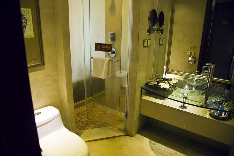 Bathroom 3, Ji Hotel (Wenzhou Wuma Street), Wenzhou