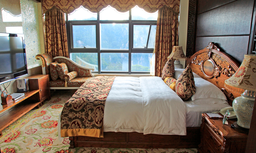 Bedroom, Huangshan Shilin Hotel, Huangshan