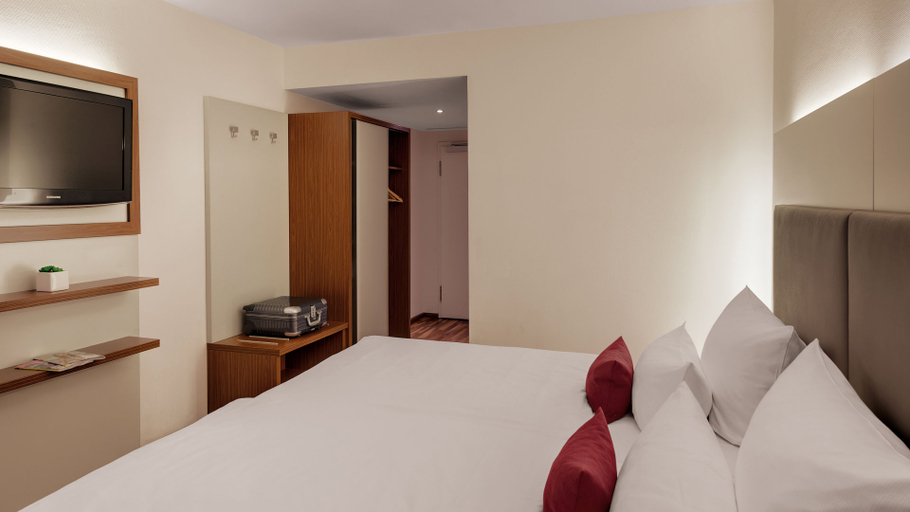 Bedroom 2, Hotel Newton Heilbronn, Heilbronn