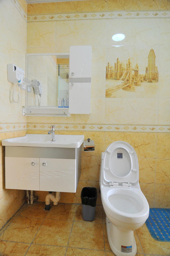 Bathroom 2, Molly Business Express Hotel Qingdao, Qingdao
