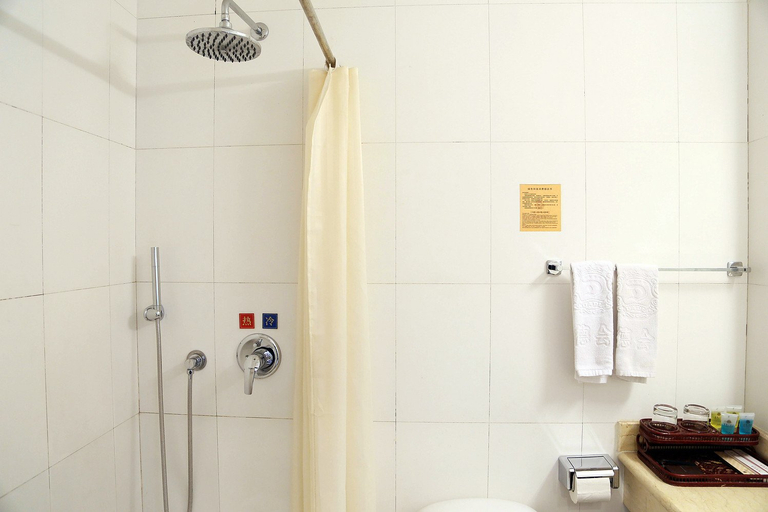 Bathroom 5, Dade Garden Hotel, Zhangjiakou