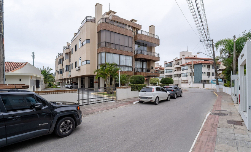 Exterior 3, Apt w/ Pool & BBQ 150m from the sea - CND0204, Florianopolis