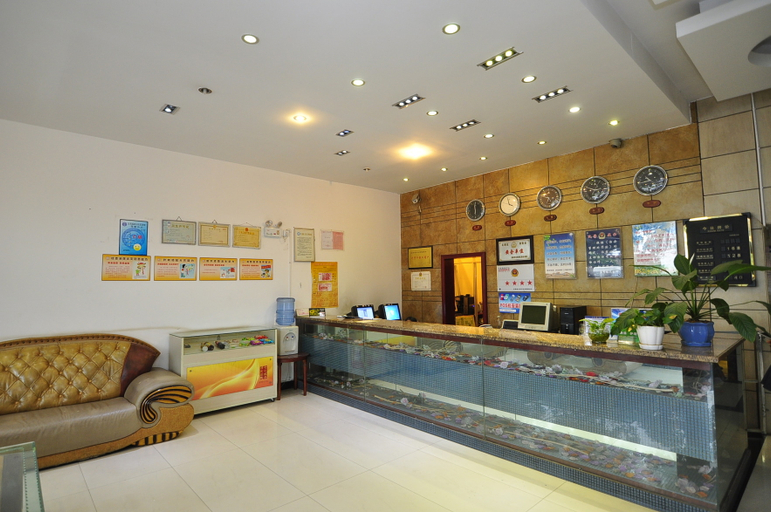 Food & Drinks 4, Huaxi Hongta Avenue High-speed Railway Station, Yuxi