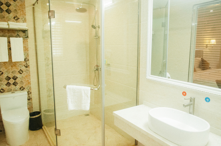 Bathroom 3, Bett Hotel, Zhuhai