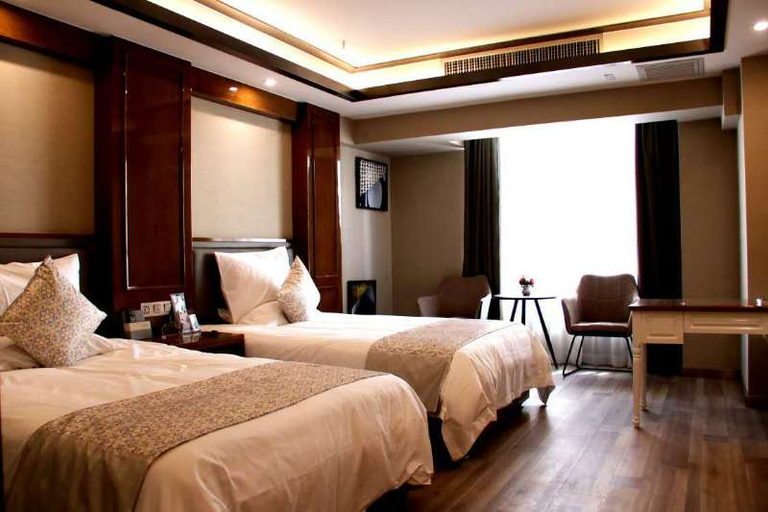 Bedroom 2, Yinglun Hotel (Jingkai Wanda Plaza High Speed Rail Station), Ürümqi