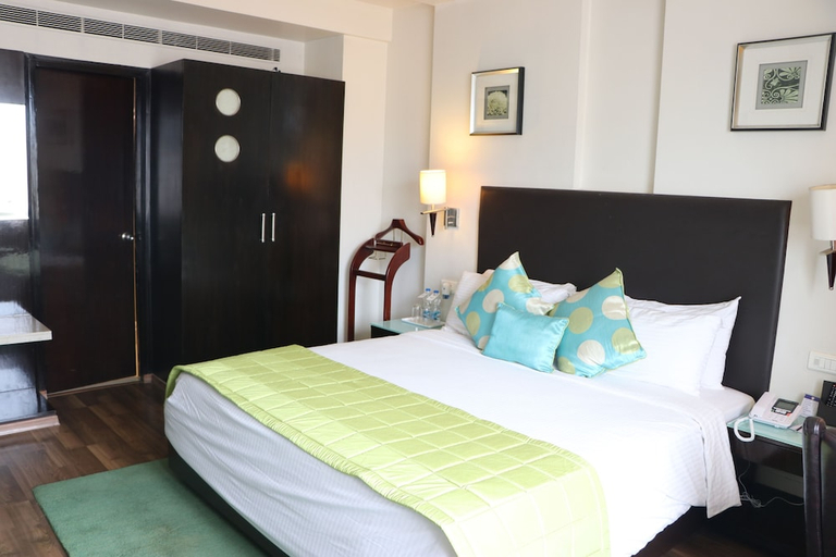 Bedroom 2, Fortune Inn Sree Kanya Visakhapatnam, Visakhapatnam