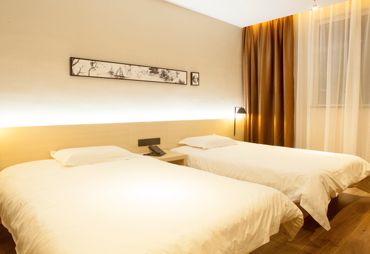 Bedroom, Rest Motel (Taian High-speed Railway Station), Tai'an
