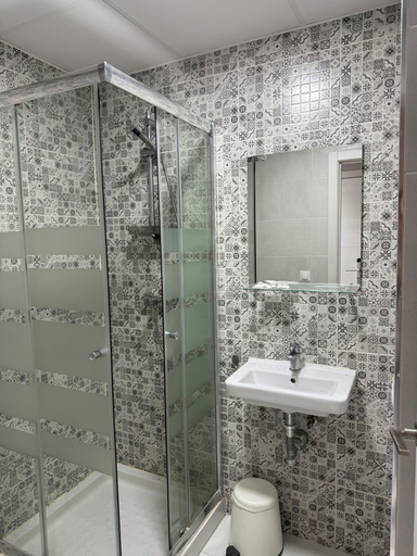 Bathroom 4, Hotel B and B Suites, Alicante