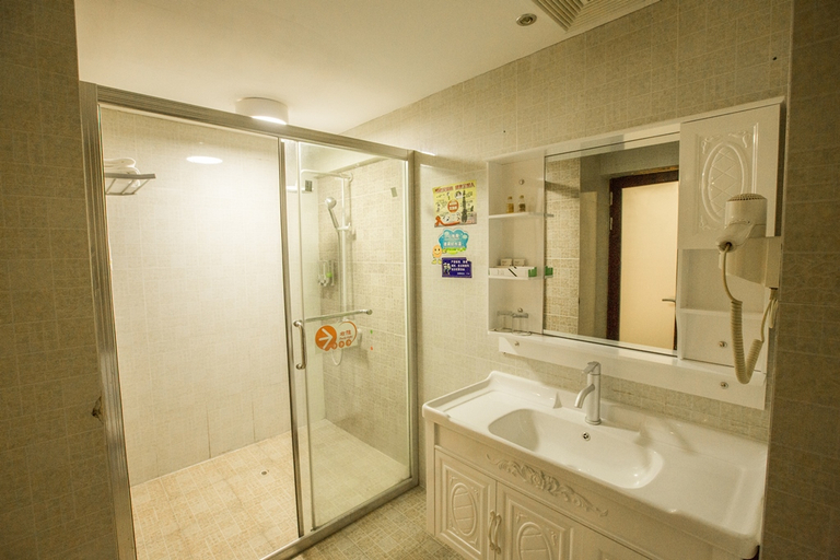 Bathroom, Xinjingtai Hotel Xing'an, Guilin
