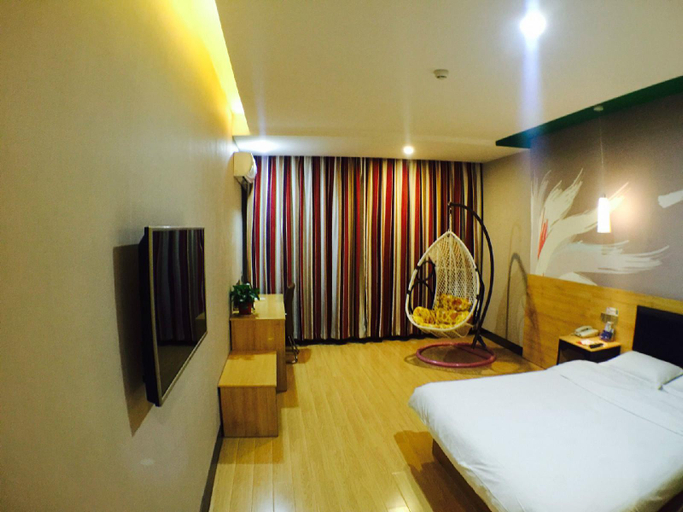 Bedroom 2, ジュンイーチェーンホテル（）, Luoyang