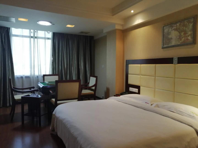 Bedroom 2, Qianjiang Marriott Holiday Hotel, Qianjiang