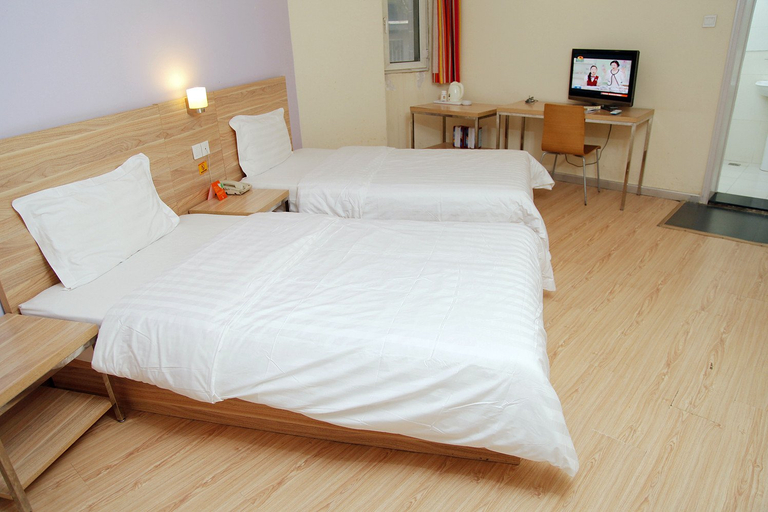 Bedroom 2, XiFeng Premium Hotel (Beijing Sanyuanqiao Yansha Embassy), Beijing